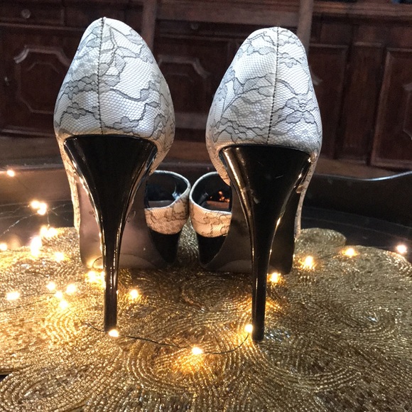 City Streets Black Lace 5 Inch High Heels - Picture 3 of 12